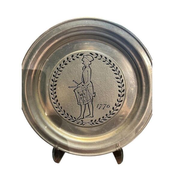 Vintage Wilton Armetale 1776 Drummer Boy Plate - Picture 1 of 3